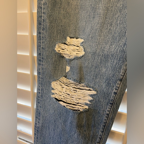 Madewell Dad Jeans - size 29. Sizing on this style runs big. New with tags. - Picture 3 of 9